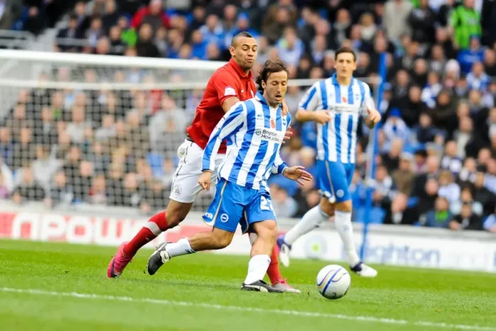 Framed Print : Brighton & Hove Albion vs Barnsley (2011-12): Home Game Highlights