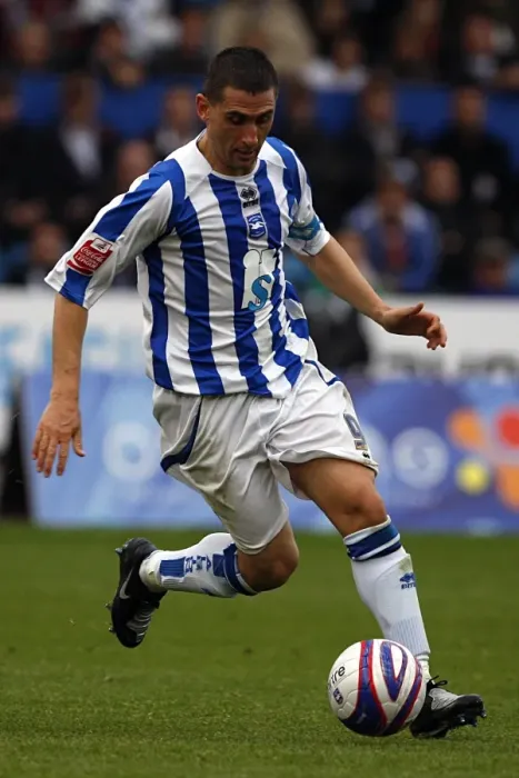 Framed Print : Brighton & Hove Albion vs Hartlepool United: 2009-10 Home Match Framed Print : Brighton & Hove Albion vs Hartlepool United: 2009-10 Home Match