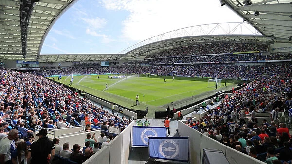 Brighton & Hove Albion vs. Leicester City: 2022 / 23 Premier League Showdown at American Express Community Stadium