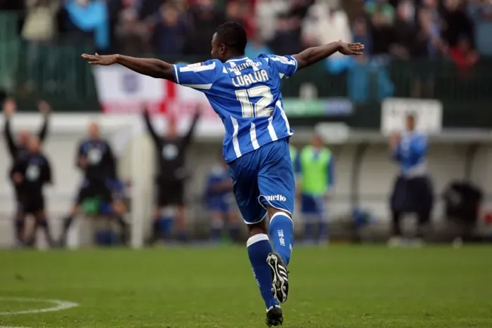 Framed Print : Brighton & Hove Albion vs MK Dons (2010-11): A Home Match Framed Print : Brighton & Hove Albion vs MK Dons (2010-11): A Home Match