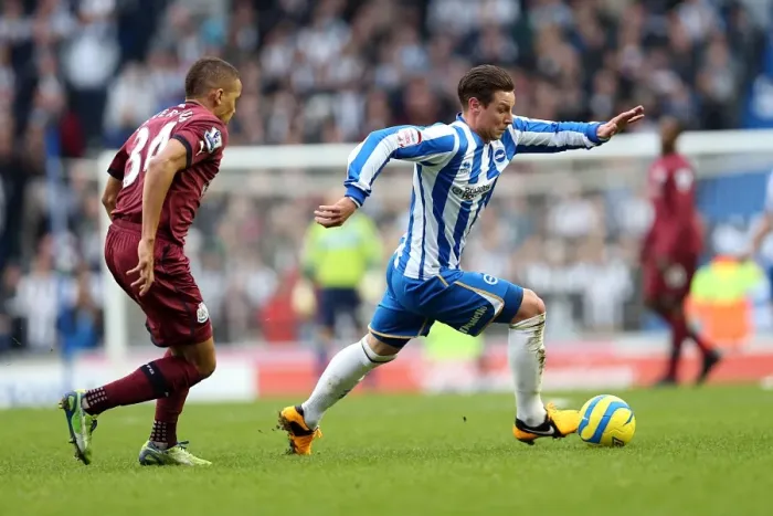 Framed Print : Brighton & Hove Albion vs. Newcastle United (05-01-2013): A Glimpse into the 2012-13 Home Season Framed Print : Brighton & Hove Albion vs. Newcastle United (05-01-2013): A Glimpse into the 2012-13 Home Season