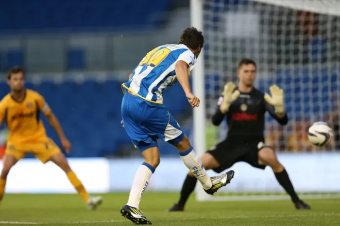 Framed Print : Brighton & Hove Albion vs Newport County AFC: 2013-14 Home Game Framed Print : Brighton & Hove Albion vs Newport County AFC: 2013-14 Home Game
