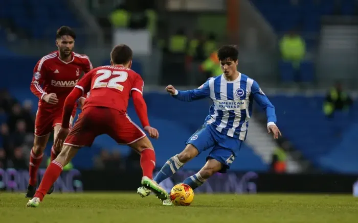 Framed Print : Brighton & Hove Albion vs Nottingham Forest: Joao Carlos Teixeira's Intense Midfield Battle in Sky Bet Championship (7th February 2015)