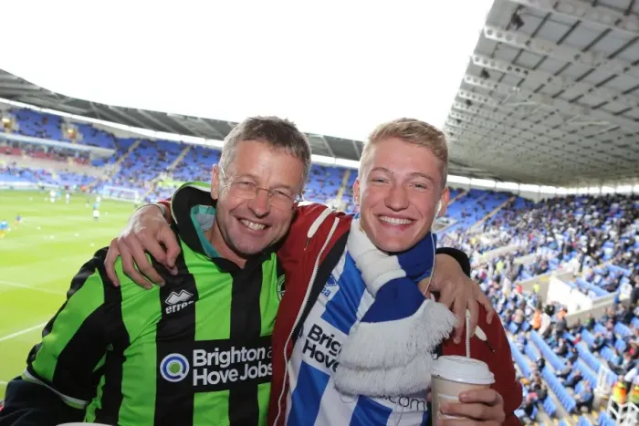 Framed Print : Brighton & Hove Albion vs. Reading (Away) - 15-09-2013: 2013-14 Season Framed Print : Brighton & Hove Albion vs. Reading (Away) - 15-09-2013: 2013-14 Season