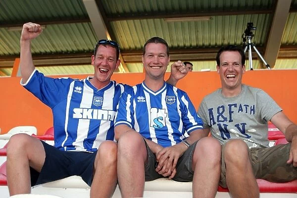 Brighton & Hove Albion vs Sunderland: Thrilling Crowd Moments from the 2010 Pre-Season Tour in Portugal