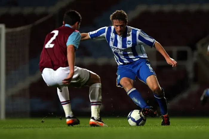 Framed Print : Brighton & Hove Albion vs. West Ham United (FA Youth Cup) - 2011-12 Season: An Away Game Framed Print : Brighton & Hove Albion vs. West Ham United (FA Youth Cup) - 2011-12 Season: An Away Game