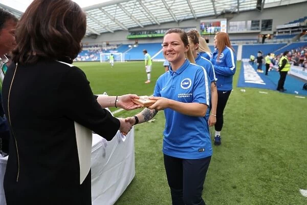 Brighton & Hove Albion Women Lift Trophy Ahead of EFL Sky Bet Championship Clash vs. S.S. Lazio (31JUL16)