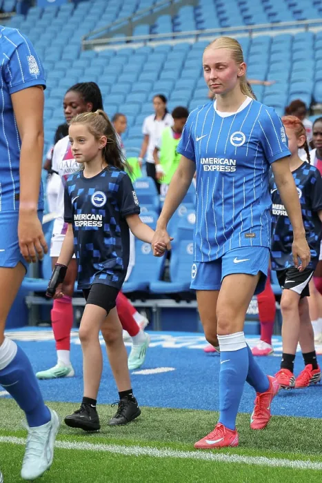 Framed Print : Brighton and Hove Albion Women v PSG Women Pre Season friendly 09AUG26 Framed Print : Brighton and Hove Albion Women v PSG Women Pre Season friendly 09AUG26