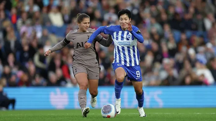 Framed Print : Brighton & Hove Albion Women vs. Tottenham Hotspur Women: A Premier League Showdown at Amex Stadium (15th October 2023) Framed Print : Brighton & Hove Albion Women vs. Tottenham Hotspur Women: A Premier League Showdown at Amex Stadium (15th October 2023)