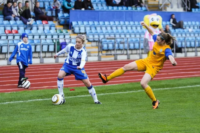 Framed Print : Brighton & Hove Albion Women vs. Gillingham: 2013-14 Season Framed Print : Brighton & Hove Albion Women vs. Gillingham: 2013-14 Season
