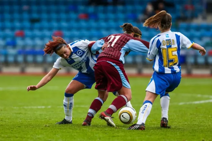 Framed Print : Brighton & Hove Albion Women's Football: Victory over Chesham (2013-14 Season) Framed Print : Brighton & Hove Albion Women's Football: Victory over Chesham (2013-14 Season)