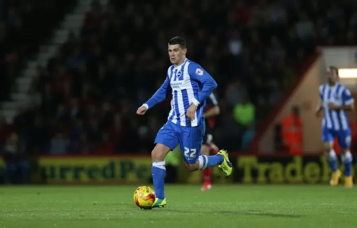 Framed Print : Brighton & Hove Albion's Danny Holla in Action at Bournemouth's Goldsands Stadium during SkyBet Championship Match, November 2014 Framed Print : Brighton & Hove Albion's Danny Holla in Action at Bournemouth's Goldsands Stadium during SkyBet Championship Match, November 2014