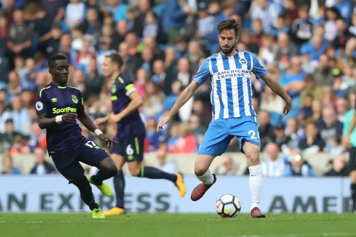 Framed Print : Brighton & Hove Albion's Davy Propper in Action Against Everton (15OCT17) Framed Print : Brighton & Hove Albion's Davy Propper in Action Against Everton (15OCT17)