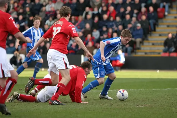 Framed Print : Brighton & Hove Albion's Jake Robinson in Thrilling Action Against Crewe Alexandra (3rd March 2007) Framed Print : Brighton & Hove Albion's Jake Robinson in Thrilling Action Against Crewe Alexandra (3rd March 2007)
