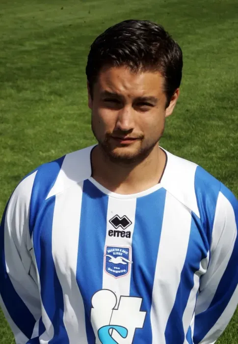 Framed Print : Brighton and Hove Albion's Jonny Dixon: Focused and Ready Framed Print : Brighton and Hove Albion's Jonny Dixon: Focused and Ready