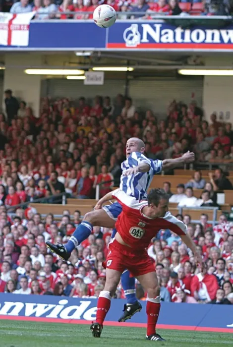 Framed Print : Brighton & Hove Albion's Triumph at the 2004 Play-off Final