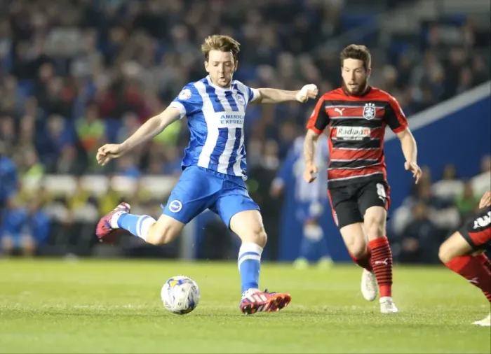 Framed Print : Brighton Midfielder Dale Stephens Fires a Shot Against Huddersfield Town (April 2015) Framed Print : Brighton Midfielder Dale Stephens Fires a Shot Against Huddersfield Town (April 2015)