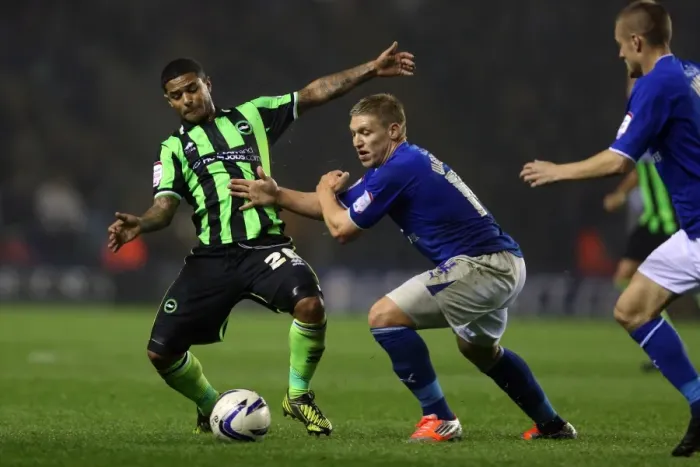 Framed Print : Brighton's Bridcutt in Action: Leicester Championship Clash (October 2012) Framed Print : Brighton's Bridcutt in Action: Leicester Championship Clash (October 2012)