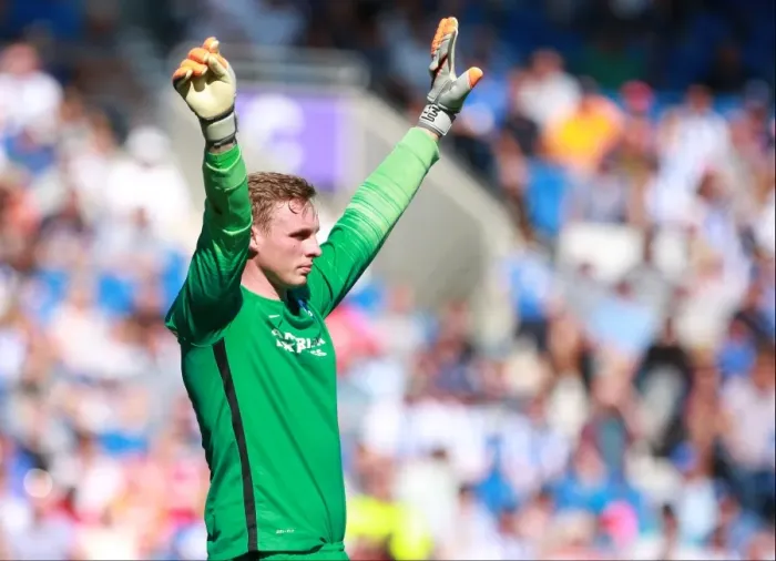 Framed Print : Brighton's David Stockdale: Unwavering Focus Amidst Championship Battle (22 Aug 2015) Framed Print : Brighton's David Stockdale: Unwavering Focus Amidst Championship Battle (22 Aug 2015)