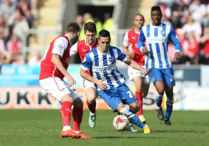 Framed Print : Brighton's Kayal in Action against Rotherham United (06APR15) Framed Print : Brighton's Kayal in Action against Rotherham United (06APR15)