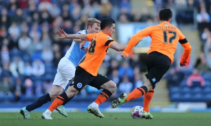 Framed Print : Brighton's Kayal Battles for Possession Against Blackburn Rovers (21MAR15) Framed Print : Brighton's Kayal Battles for Possession Against Blackburn Rovers (21MAR15)
