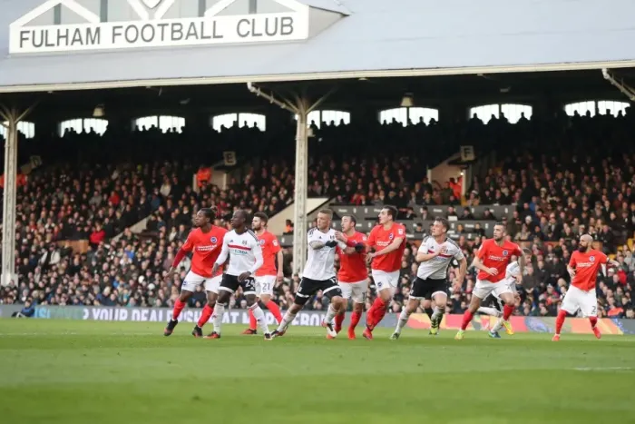 Framed Print : Championship Clash: Fulham vs. Brighton and Hove Albion at Craven Cottage (02.01.17)