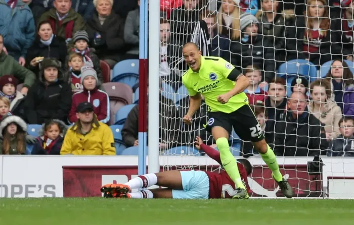 Framed Print : Championship Showdown: Burnley vs. Brighton & Hove Albion at Turf Moor (Nov 2015)