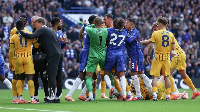 Framed Print : Chelsea v Brighton and Hove Albion Premier League 27SEP25 Framed Print : Chelsea v Brighton and Hove Albion Premier League 27SEP25
