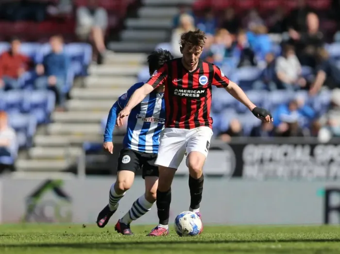 Framed Print : Dale Stephens in Action: Wigan Athletic vs. Brighton and Hove Albion, Sky Bet Championship, 18th April 2015 Framed Print : Dale Stephens in Action: Wigan Athletic vs. Brighton and Hove Albion, Sky Bet Championship, 18th April 2015