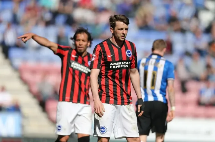 Framed Print : Dale Stephens: Midfield Battle in Wigan Athletic vs. Brighton and Hove Albion, Sky Bet Championship (18th April 2015) Framed Print : Dale Stephens: Midfield Battle in Wigan Athletic vs. Brighton and Hove Albion, Sky Bet Championship (18th April 2015)