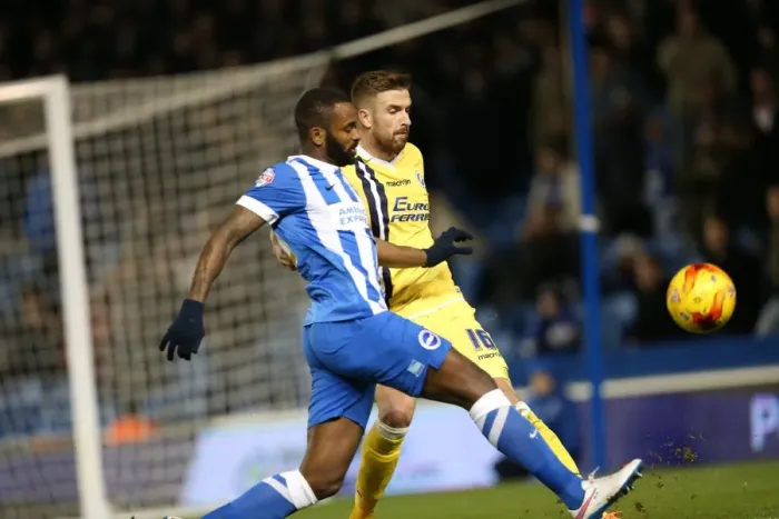 Framed Print : Darren Bent's Dramatic Goal: Brighton & Hove Albion vs Millwall (12DEC14) Framed Print : Darren Bent's Dramatic Goal: Brighton & Hove Albion vs Millwall (12DEC14)