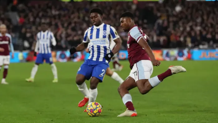 Framed Print : Decisive Moment: West Ham vs. Brighton, Premier League (1st Dec 2021) - Intense Action on The London Stadium Framed Print : Decisive Moment: West Ham vs. Brighton, Premier League (1st Dec 2021) - Intense Action on The London Stadium