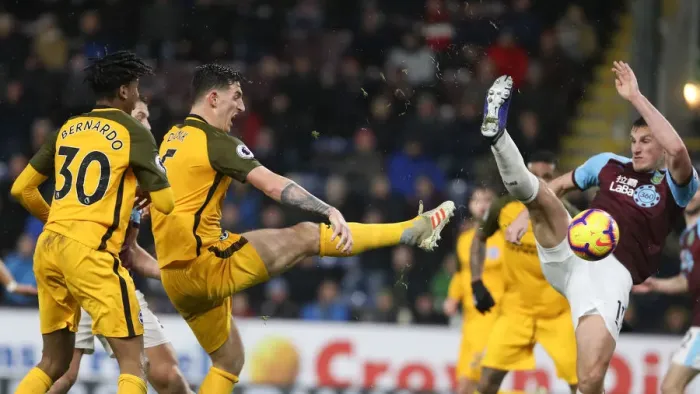 Framed Print : Decisive Moments: Burnley vs. Brighton & Hove Albion at Turf Moor (08DEC18)
