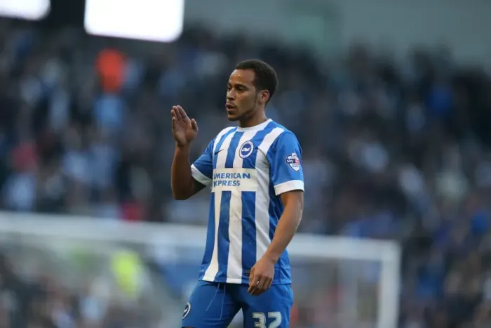 Framed Print : Elliott Bennett in Action: Brighton & Hove Albion vs Fulham (29NOV14) Framed Print : Elliott Bennett in Action: Brighton & Hove Albion vs Fulham (29NOV14)