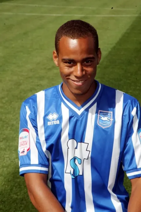 Framed Print : Elliott Bennett: A Former Star of Brighton & Hove Albion FC Framed Print : Elliott Bennett: A Former Star of Brighton & Hove Albion FC