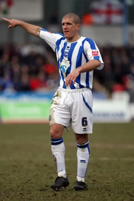 Framed Print : Focused Defender: Adam El-Abd in Action for Brighton and Hove Albion FC Framed Print : Focused Defender: Adam El-Abd in Action for Brighton and Hove Albion FC