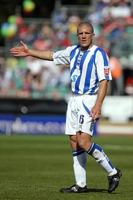 Framed Print : Focused: Unyielding Defender Adam El-Abd, Brighton and Hove Albion FC Framed Print : Focused: Unyielding Defender Adam El-Abd, Brighton and Hove Albion FC
