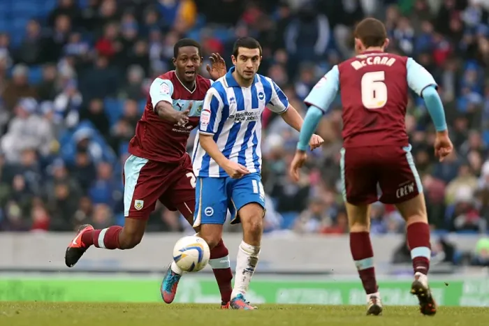 Framed Print : Gary Dicker in Action: Brighton & Hove Albion vs Burnley, Npower Championship, Amex Stadium (February 23, 2013) Framed Print : Gary Dicker in Action: Brighton & Hove Albion vs Burnley, Npower Championship, Amex Stadium (February 23, 2013)