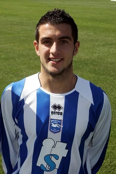 Gary Dicker: A Force to Reckon With in Brighton and Hove Albion FC