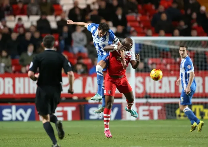 Framed Print : Gordon Greer in Action: Charlton Athletic vs. Brighton & Hove Albion, The Valley, 10 January 2015