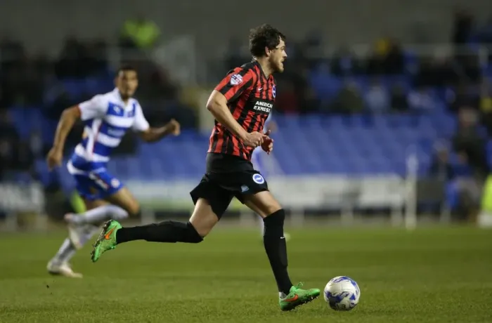 Framed Print : Gordon Greer Leads Brighton and Hove Albion in Championship Clash against Reading (10MAR15) Framed Print : Gordon Greer Leads Brighton and Hove Albion in Championship Clash against Reading (10MAR15)