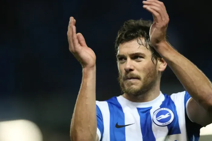Framed Print : Gordon Greer Leads Brighton and Hove Albion in FA Cup Battle against Arsenal (25 January 2015) Framed Print : Gordon Greer Leads Brighton and Hove Albion in FA Cup Battle against Arsenal (25 January 2015)