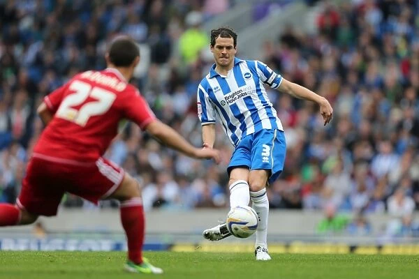 Gordon Greer Plays a Pass: Brighton & Hove Albion vs. Middlesbrough, October 20, 2012