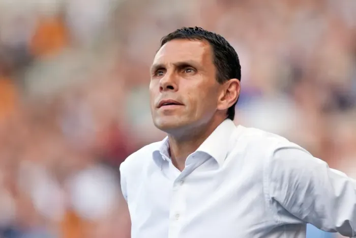 Framed Print : Gus Poyet and Brighton & Hove Albion Face Hull City in Npower Championship Showdown, August 2012 Framed Print : Gus Poyet and Brighton & Hove Albion Face Hull City in Npower Championship Showdown, August 2012