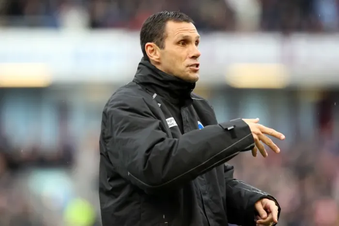 Framed Print : Gus Poyet at the Helm: Brighton & Hove Albion at Turf Moor, April 2012 Framed Print : Gus Poyet at the Helm: Brighton & Hove Albion at Turf Moor, April 2012