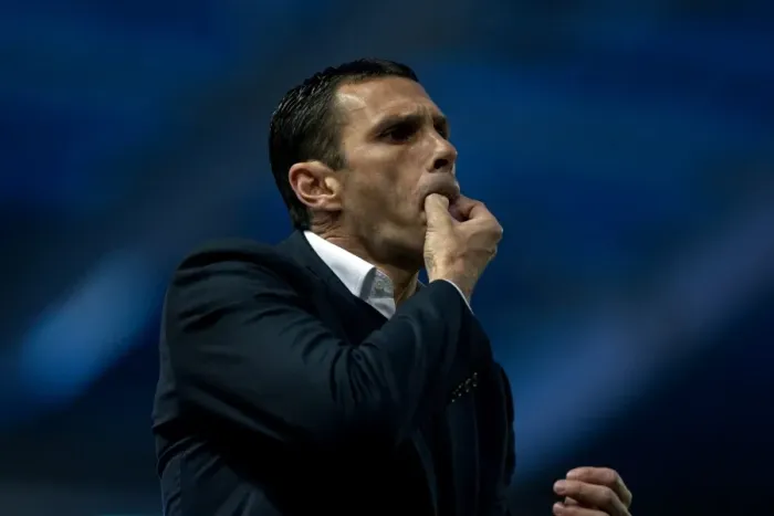 Framed Print : Gus Poyet Leads Brighton & Hove Albion Against Reading, April 2012 Framed Print : Gus Poyet Leads Brighton & Hove Albion Against Reading, April 2012