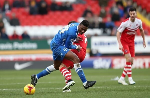 Intense Moment: Rohan Ince Faces Off Against Charlton Athletic Players (Charlton vs Brighton, Sky Bet Championship, 10 January 2015)