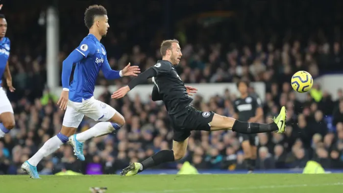 Framed Print : Intense Premier League Showdown: Everton vs. Brighton and Hove Albion at Goodison Park (11JAN20)