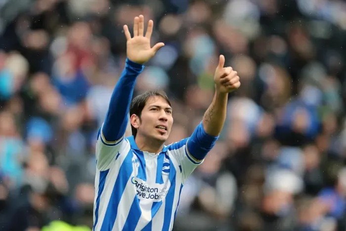 Framed Print : Leonardo Ulloa of Brighton & Hove Albion FC Framed Print : Leonardo Ulloa of Brighton & Hove Albion FC