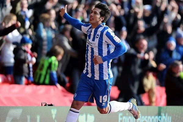 Leonardo Ulloa Scores the First Goal: Brighton & Hove Albion Leads 1-0 against Nottingham Forest (March 30, 2013)